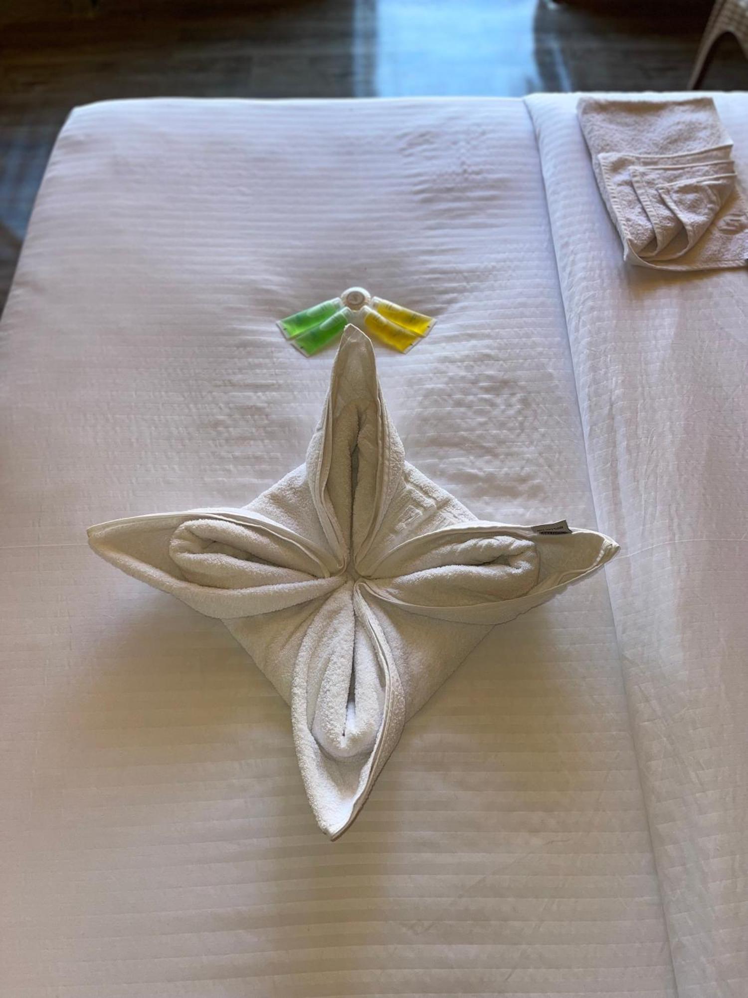 Dana Luxury Huts Hotel Ngoại thất bức ảnh