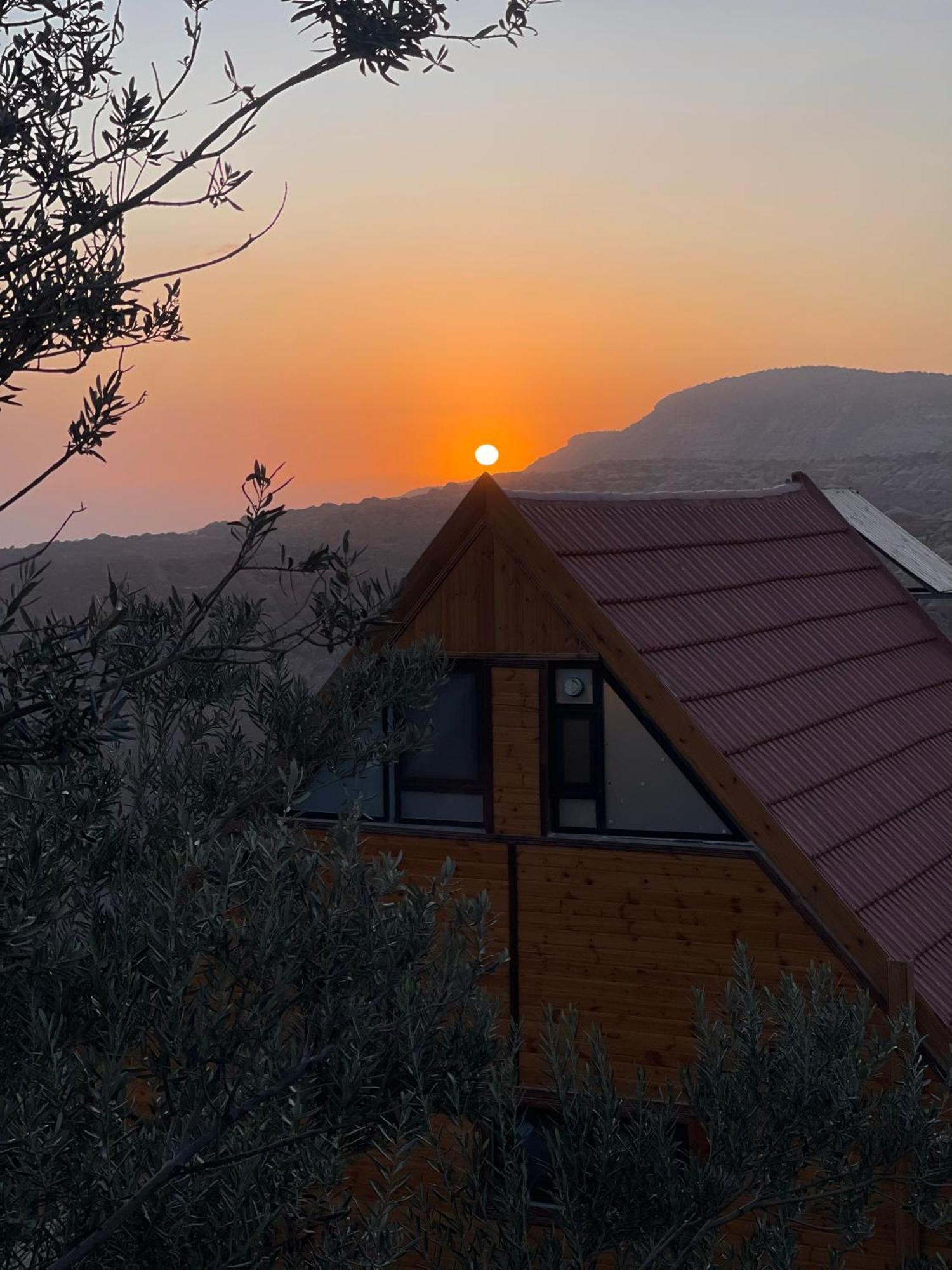 Dana Luxury Huts Hotel Ngoại thất bức ảnh